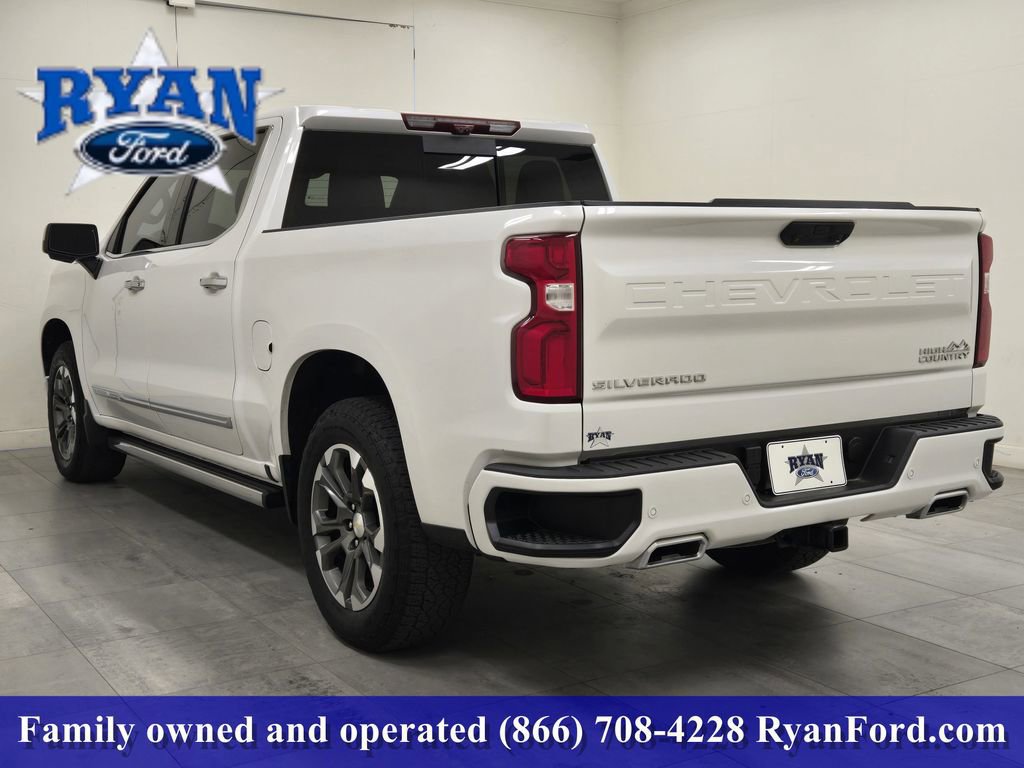 Used 2024 Chevrolet Silverado 1500 High Country w/ Technology Package image 2