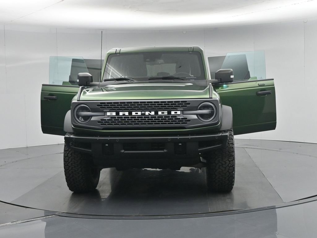 Certified 2023 Ford Bronco Badlands w/ Sasquatch Package AWD/4WD image 37