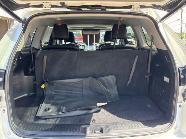 Used 2018 Toyota Highlander Limited AWD/4WD image 12