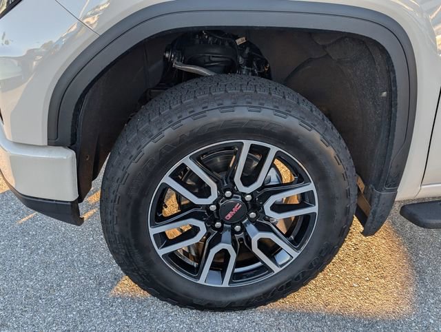 Used 2026 GMC Sierra 1500 AT4 image 5