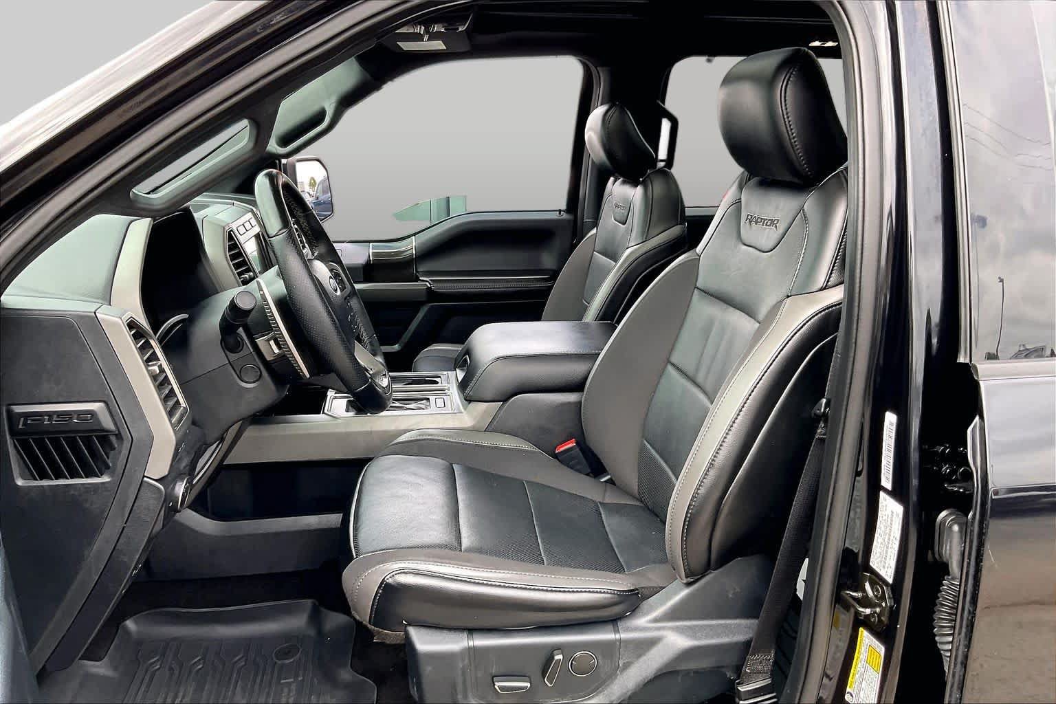Certified 2019 Ford F150 Raptor w/ Equipment Group 802A Luxury AWD/4WD image 8