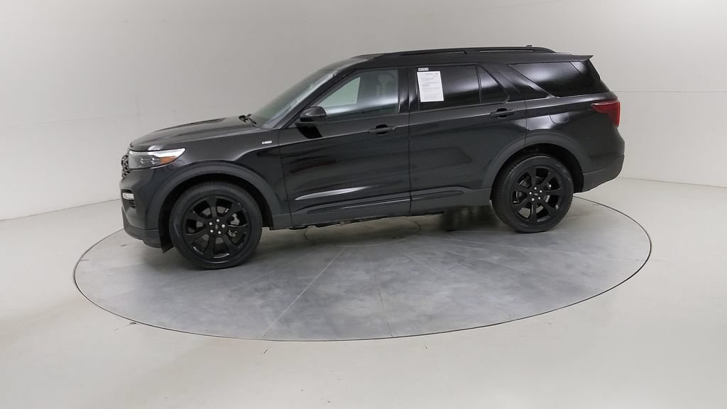 Certified 2023 Ford Explorer ST-Line AWD/4WD image 19