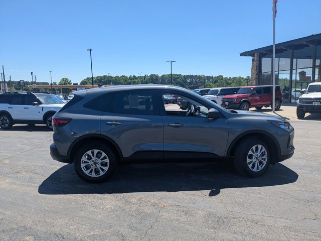 Certified 2025 Ford Escape Active w/ Cold Weather Package AWD/4WD image 11