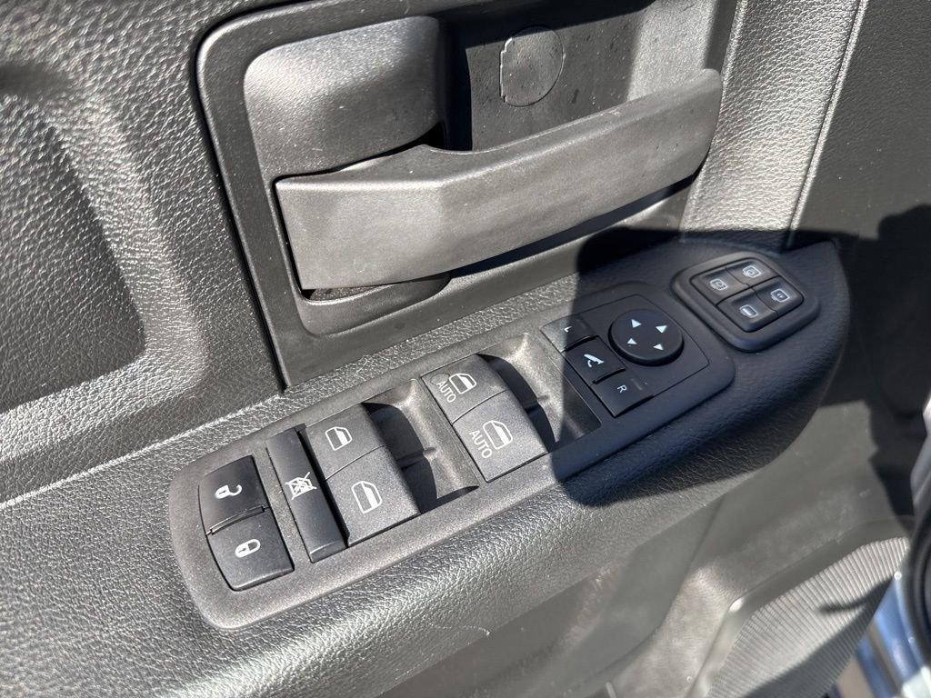 Used 2024 RAM 2500 Tradesman w/ Chrome Appearance Group image 20