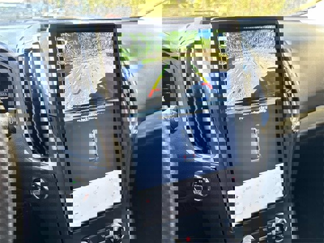 Certified 2022 Ford Edge SE w/ Black Appearance Package image 31