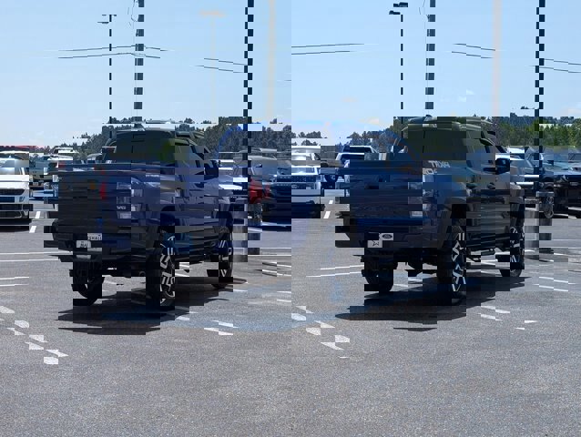 Used 2023 Toyota Tacoma TRD Off-Road w/ Technology Package AWD/4WD image 5