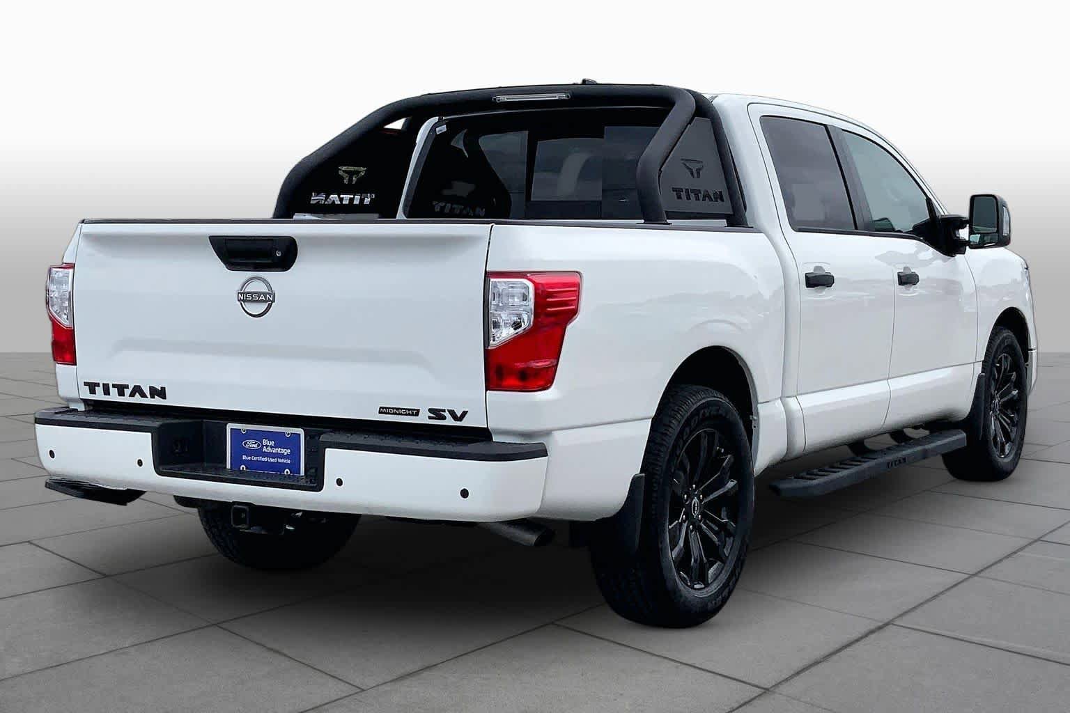 Used 2024 Nissan Titan SV RWD image 13