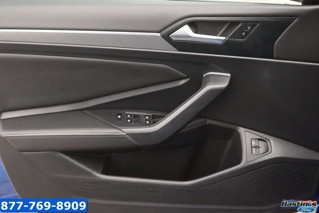 Used 2022 Volkswagen Jetta SE image 10