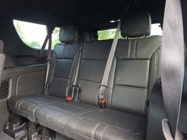Used 2022 Chevrolet Suburban RST w/ Luxury Package AWD/4WD image 11