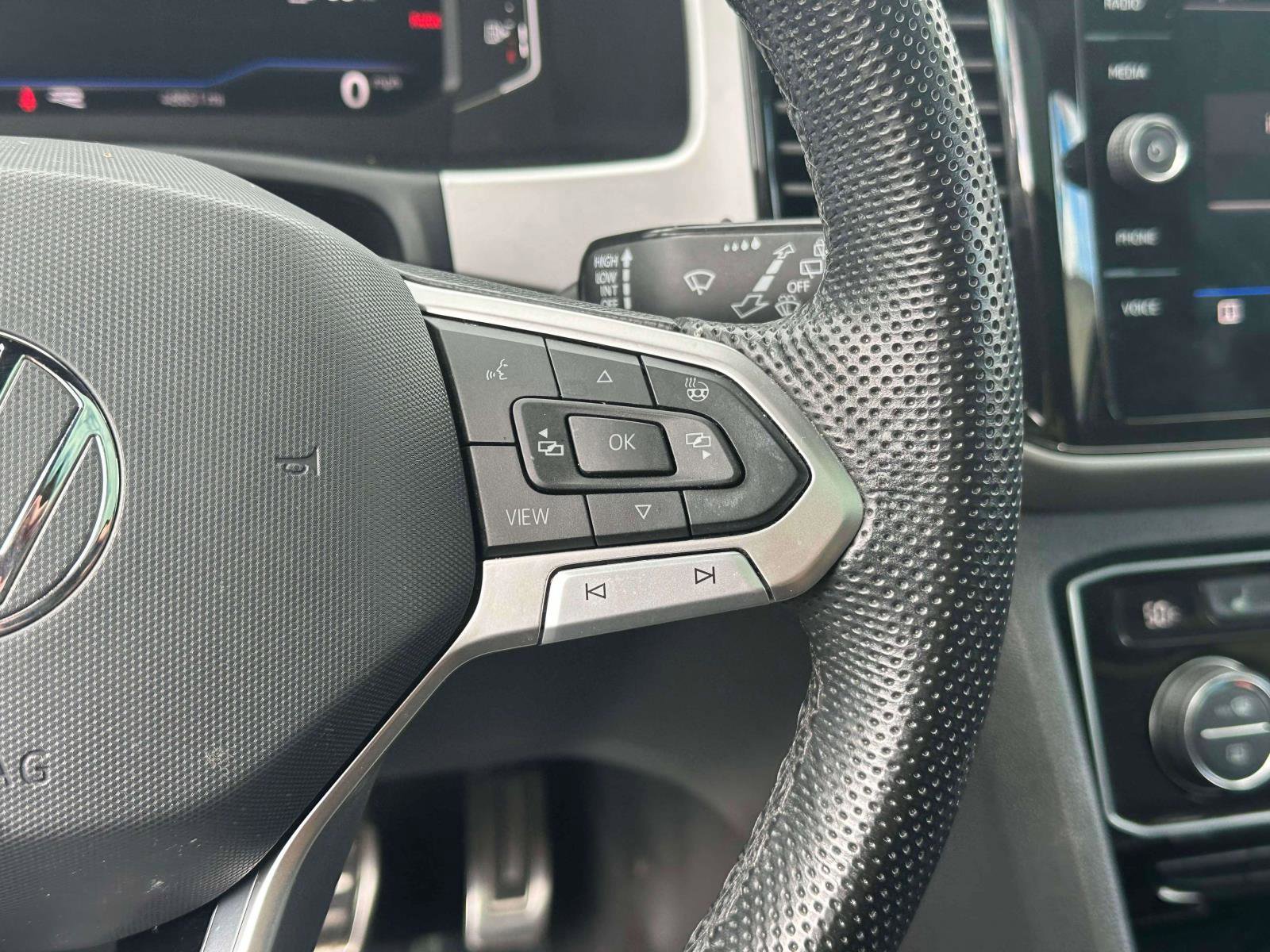 Used 2023 Volkswagen Atlas Cross Sport SEL R-Line image 24