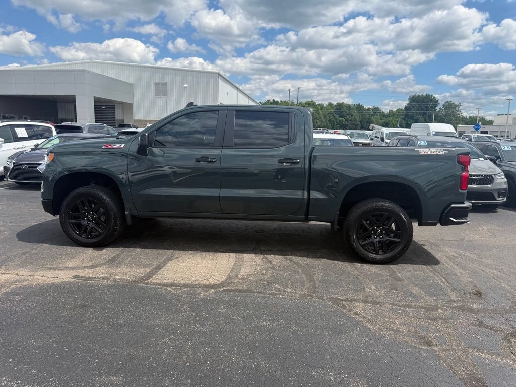 Used 2025 Chevrolet Silverado 1500 LT Trail Boss w/ LT Trail Boss Premium Package AWD/4WD image 6
