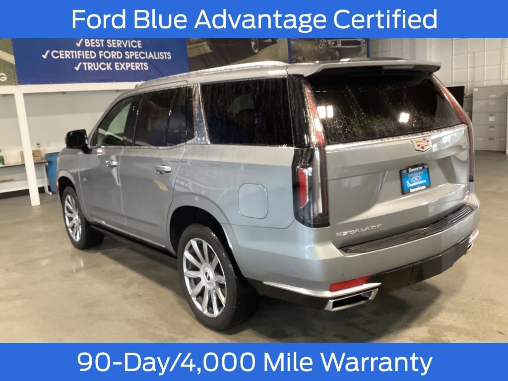 Used 2023 Cadillac Escalade Premium Luxury Platinum image 3