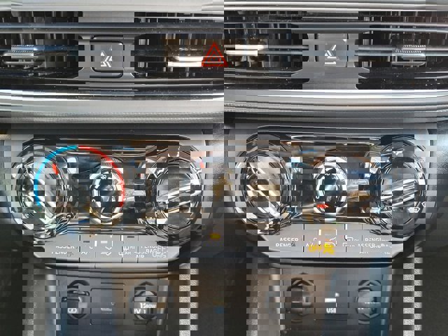 Used 2023 Hyundai Kona SE w/ Cargo Package image 19