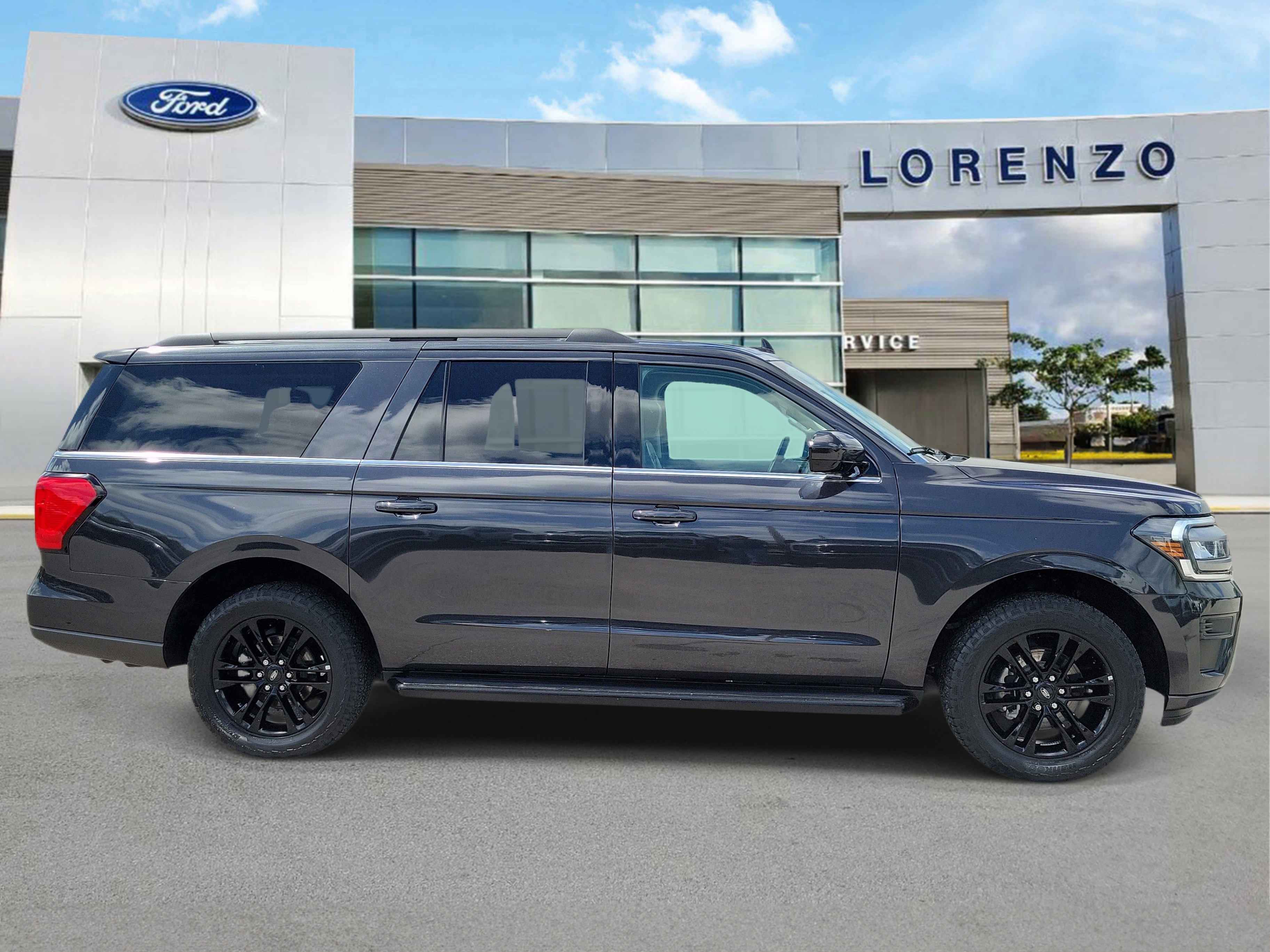 Certified 2024 Ford Expedition Max XLT RWD image 4