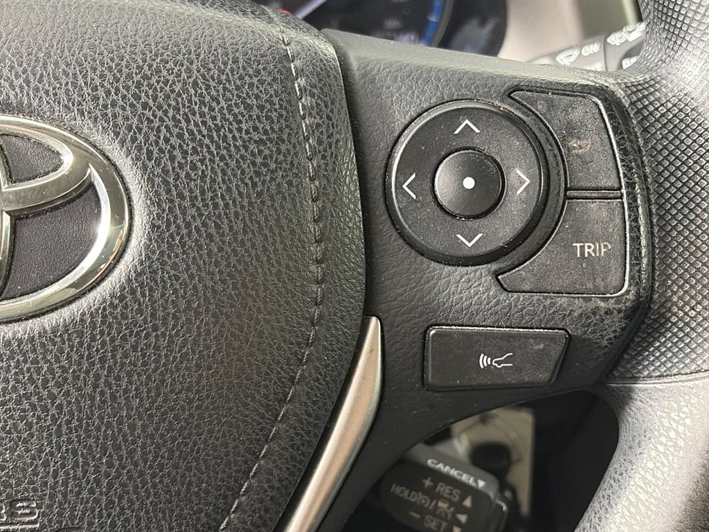 Used 2017 Toyota RAV4 LE w/ All Weather Liner Package AWD/4WD image 18