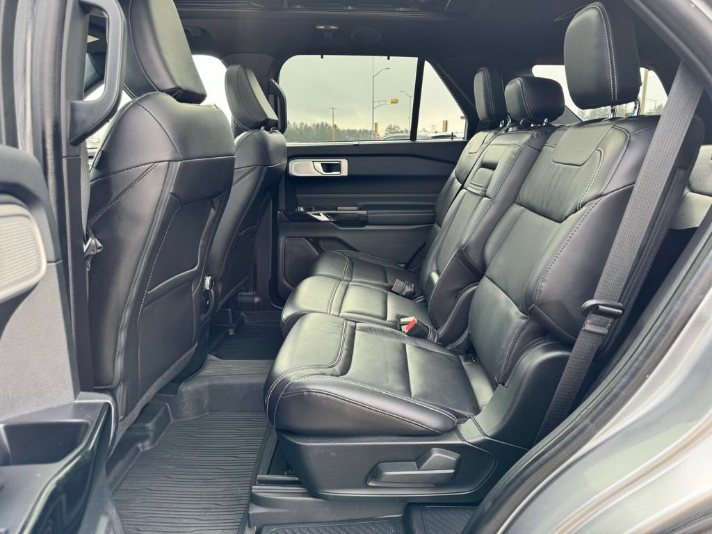 Certified 2022 Ford Explorer ST w/ ST Street Pack image 22