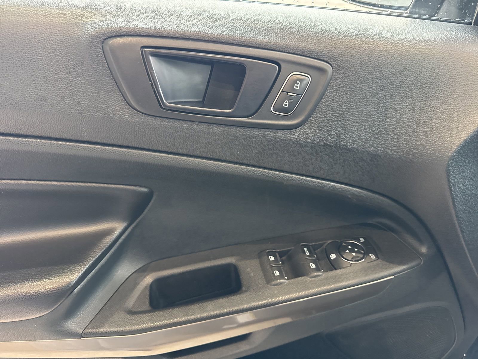 Certified 2020 Ford EcoSport SES AWD/4WD image 27