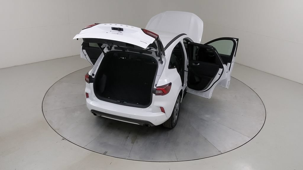 Certified 2023 Ford Escape ST-Line w/ Tech Pack #1 AWD/4WD image 49