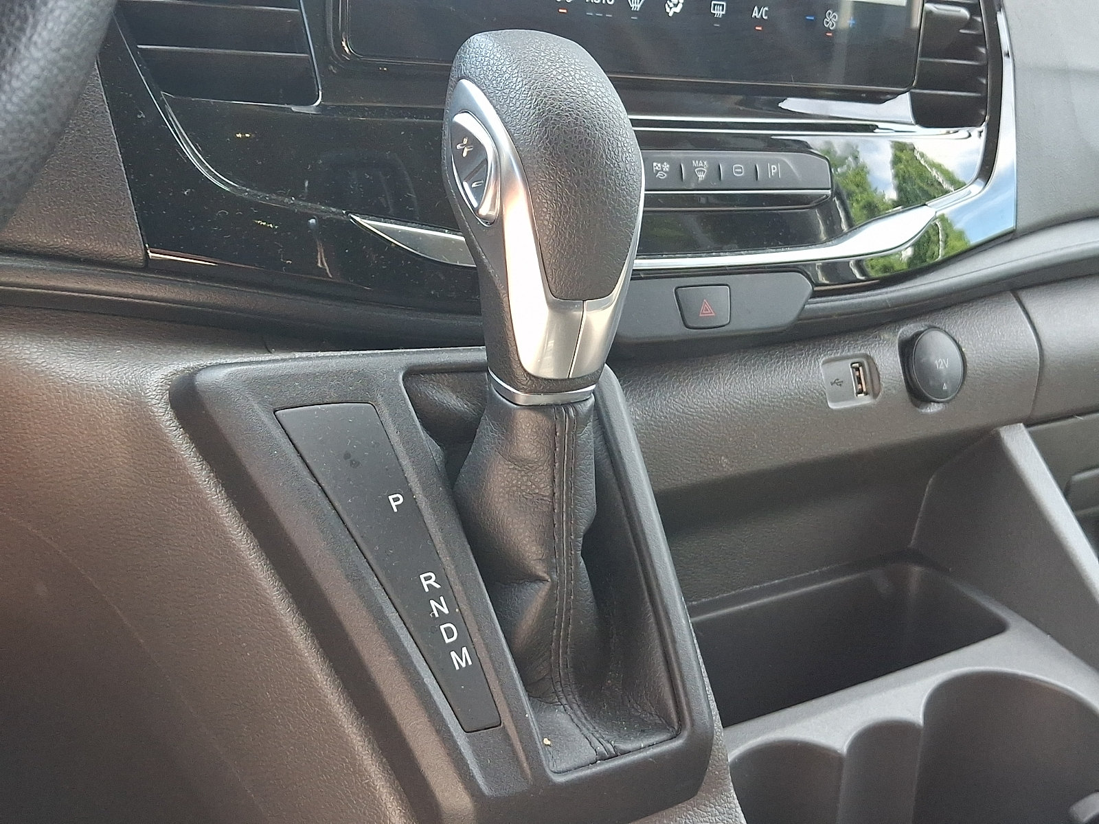 Certified 2024 Ford Transit 350 XLT RWD image 16