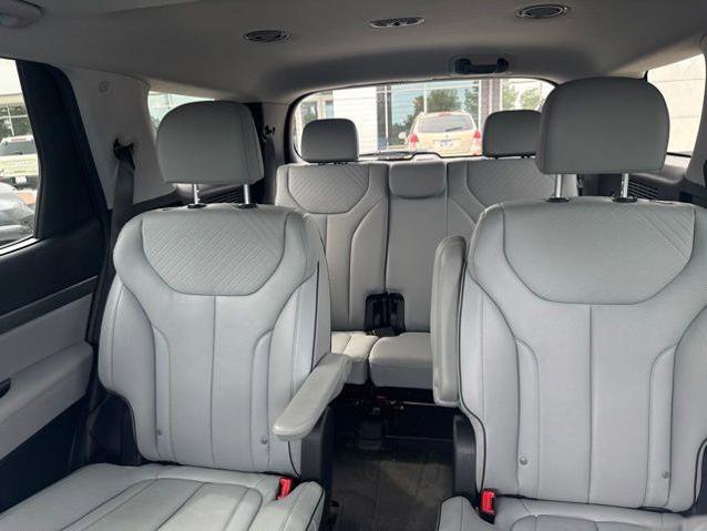 Used 2025 Hyundai Palisade SEL AWD/4WD image 24