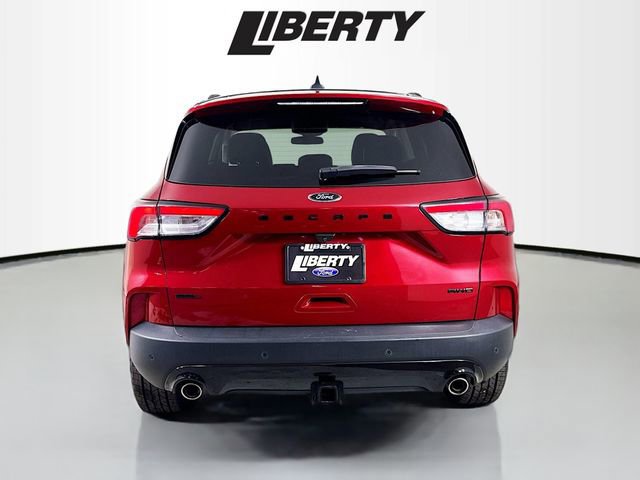 Certified 2022 Ford Escape SEL w/ SEL Stealth AWD Package image 4