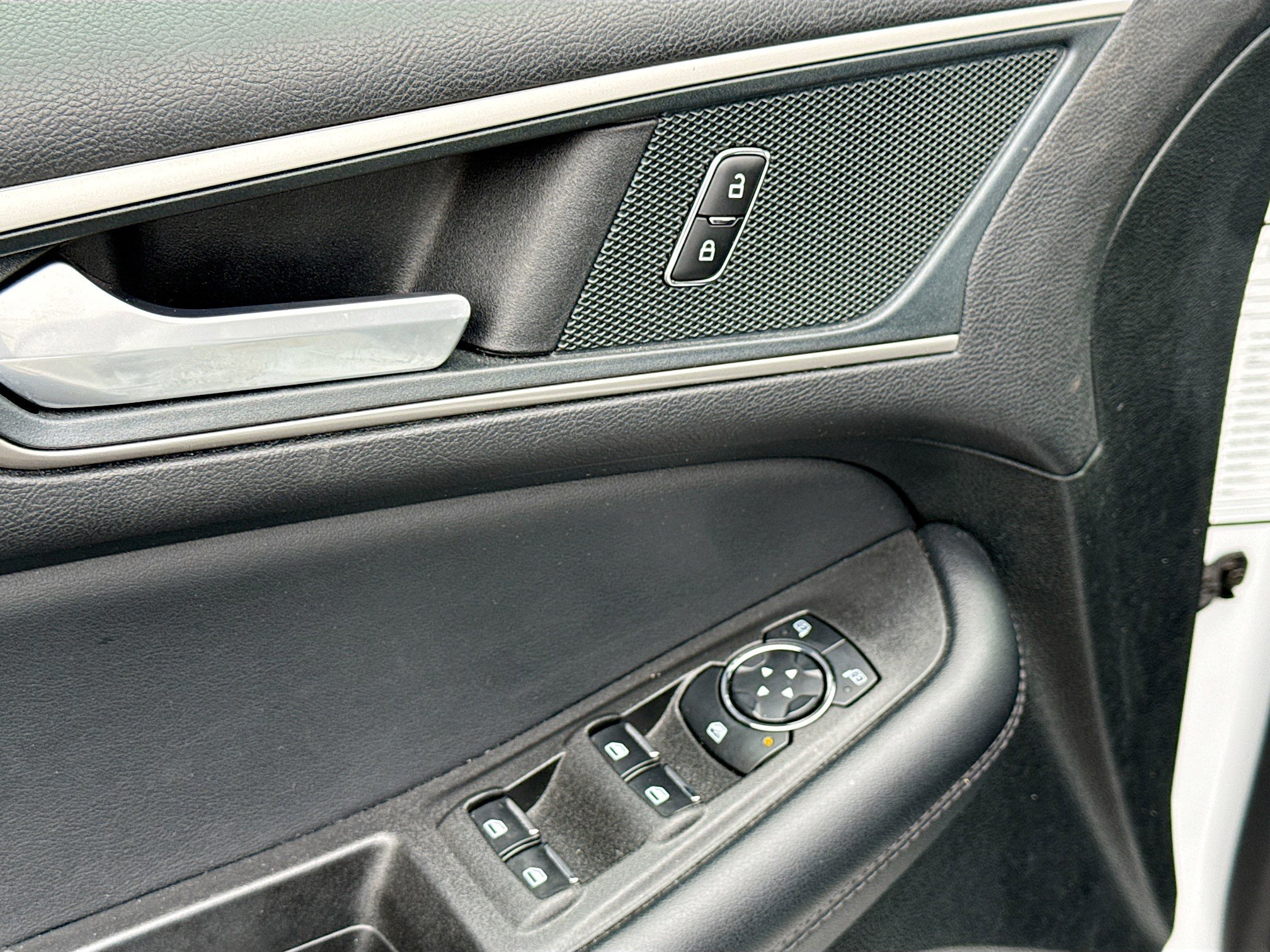 Certified 2024 Ford Edge SEL image 11