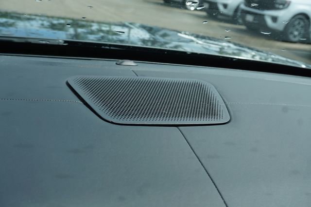 Certified 2023 Ford Explorer Platinum w/ Technology Package AWD/4WD image 36