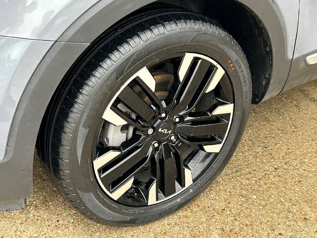 Used 2023 Kia Telluride SX FWD image 11
