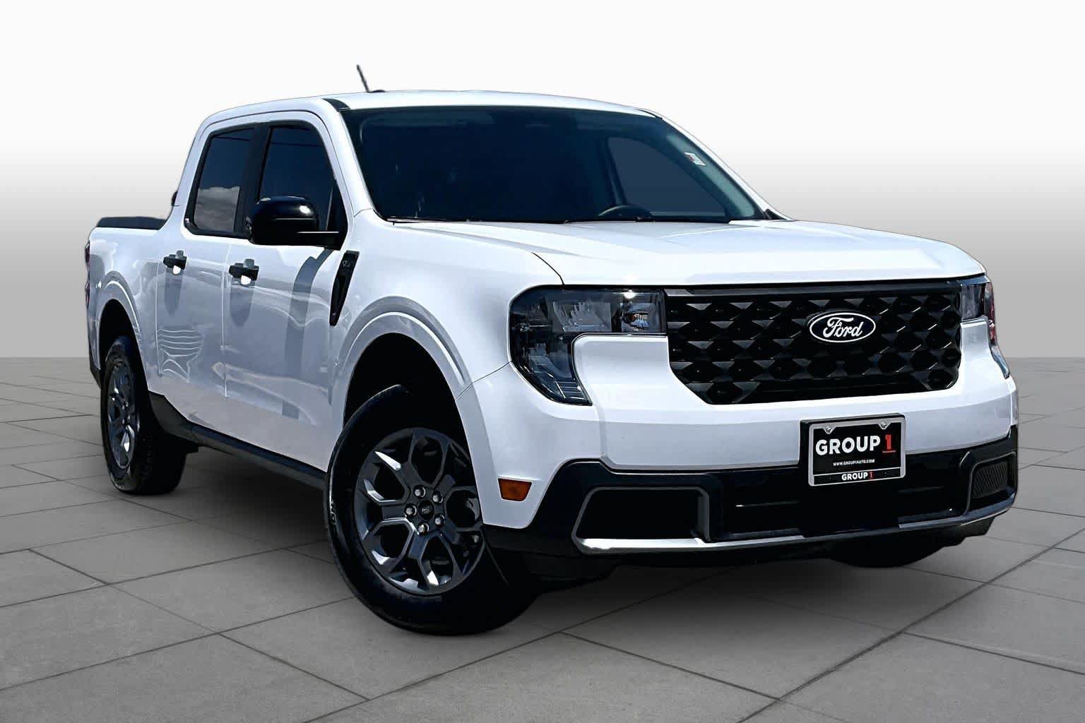 Certified 2025 Ford Maverick XLT w/ XLT Luxury Package FWD image 3