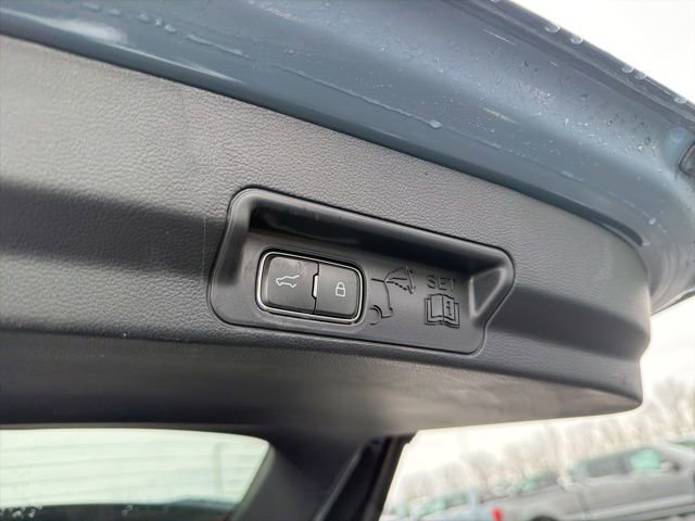 Certified 2025 Ford Explorer ST image 9