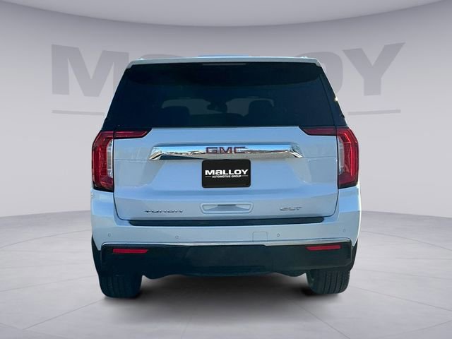 Used 2023 GMC Yukon XL SLT w/ SLT Premium Package image 4