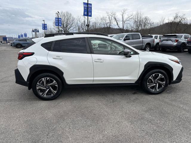 Used 2024 Subaru Crosstrek 2.0i Premium image 2