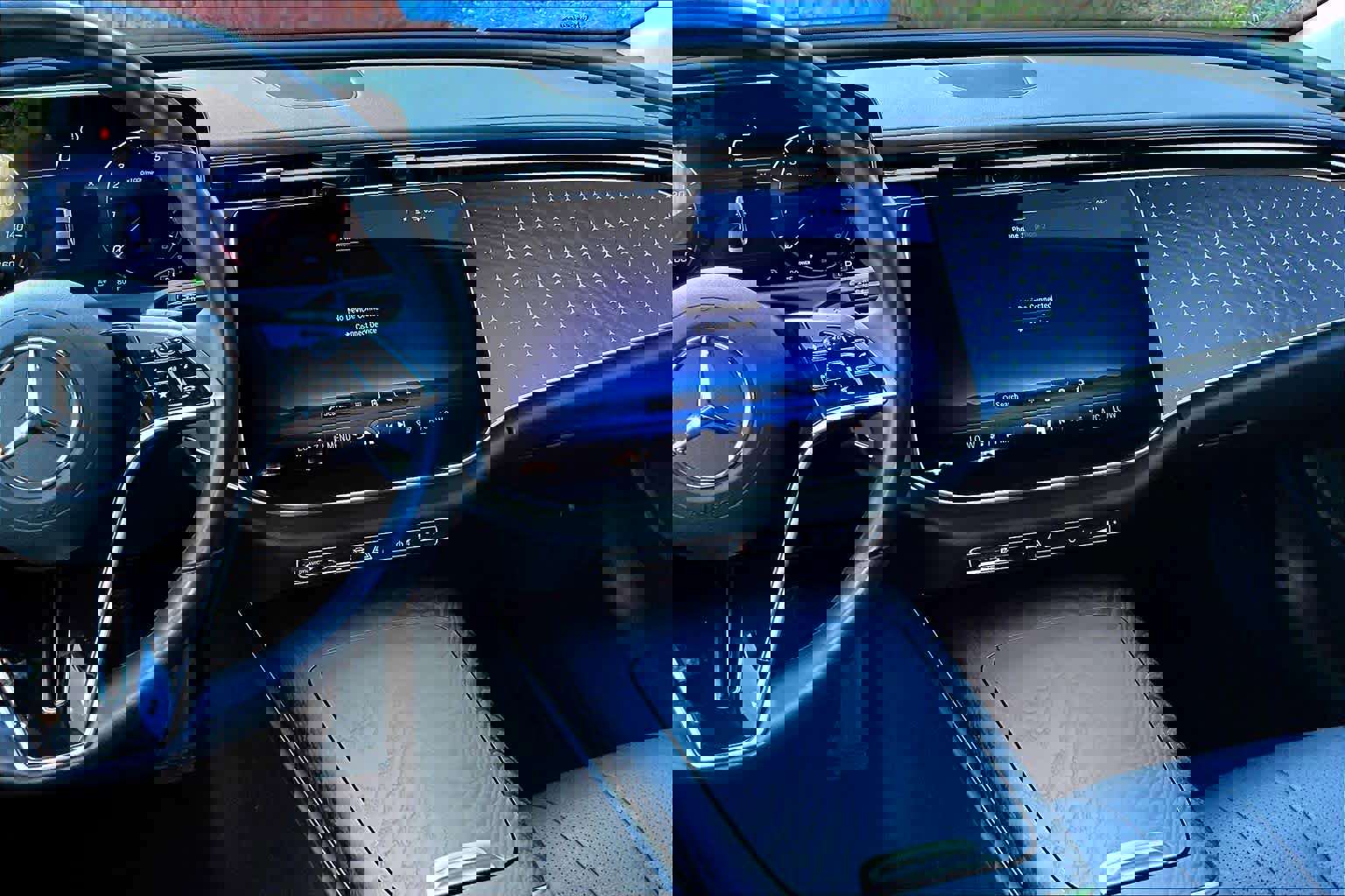 Used 2025 Mercedes-Benz E 350 Sedan w/ Winter Package image 8