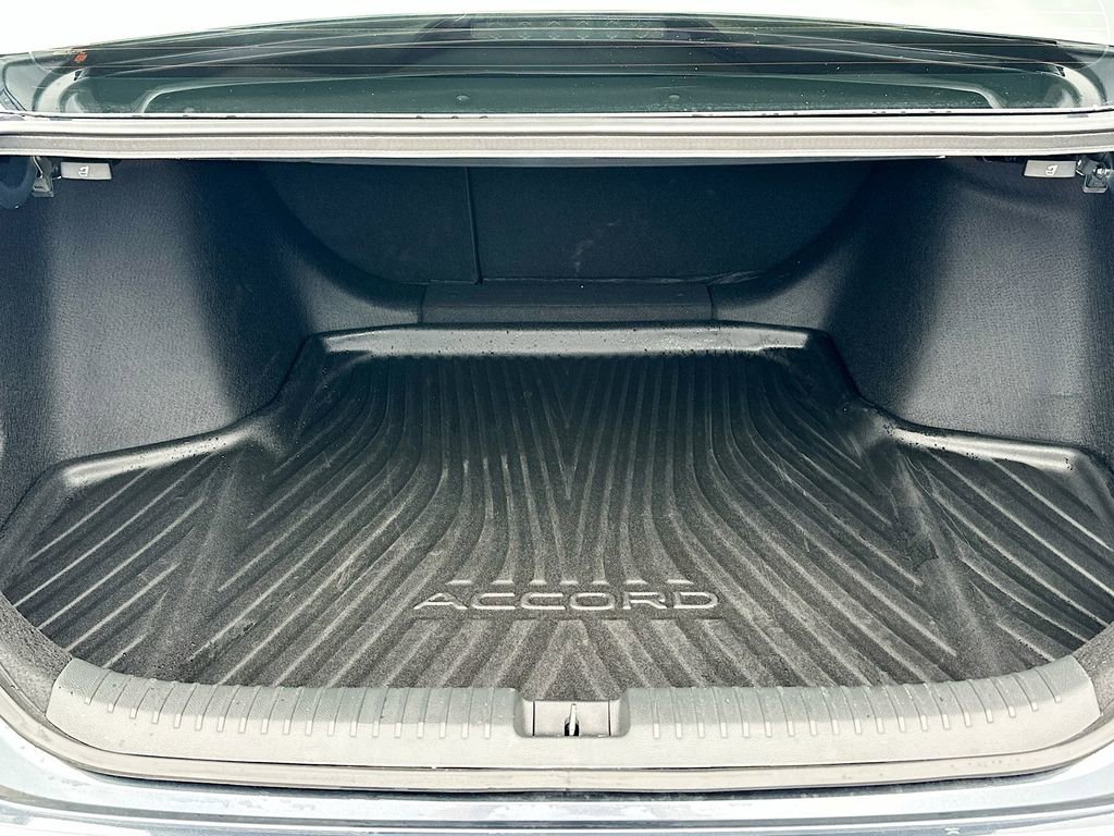 Used 2024 Honda Accord EX image 16