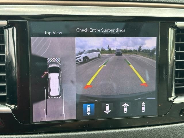 Used 2019 Chrysler Pacifica Touring-L Plus w/ Advanced Safetytec Group FWD image 30
