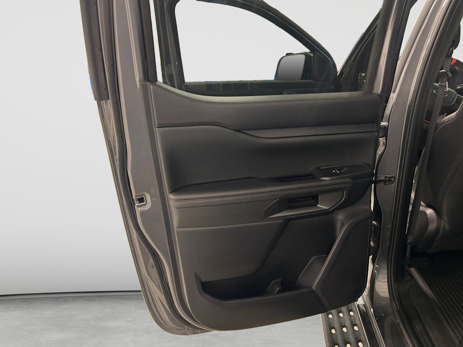 Certified 2025 Ford Ranger Raptor AWD/4WD image 16