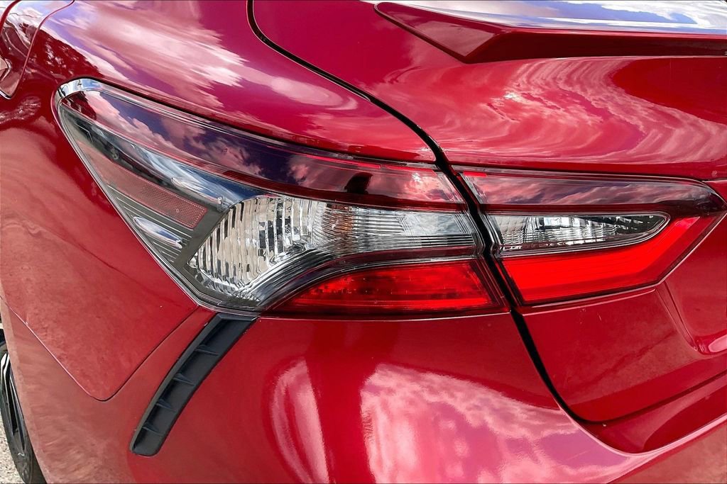 Used 2022 Toyota Camry SE image 20