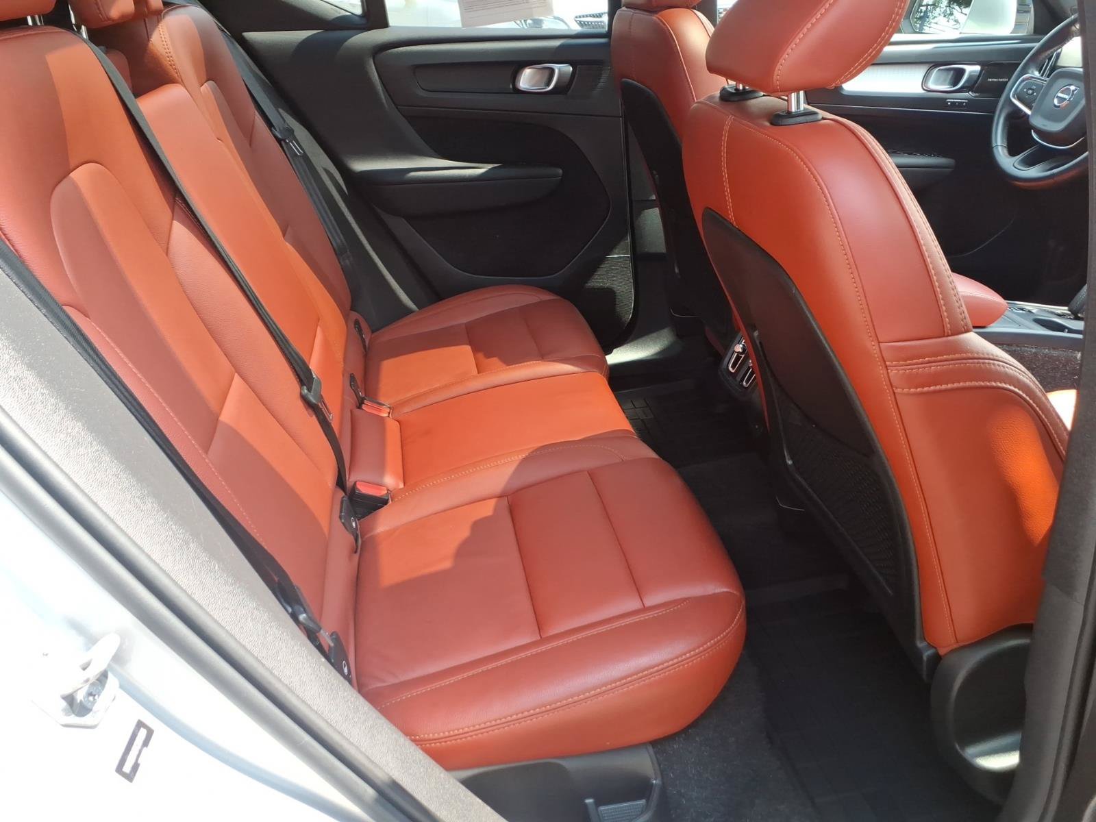Used 2019 Volvo XC40 T5 Momentum AWD/4WD image 28