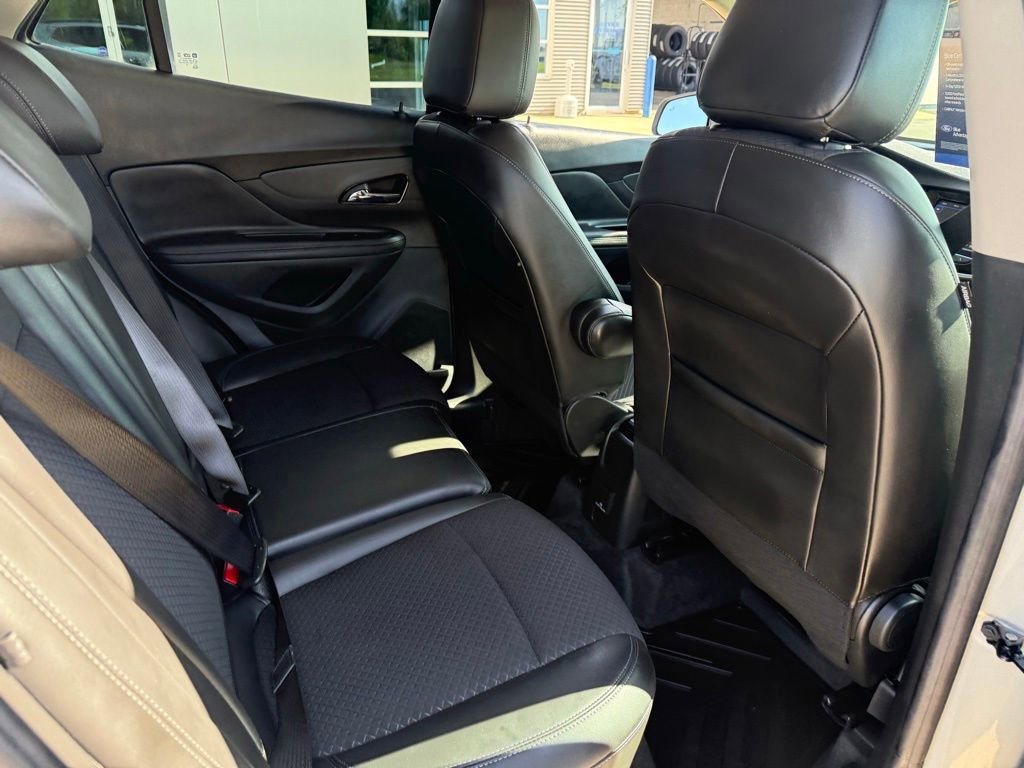 Used 2022 Buick Encore Preferred w/ Safety Package AWD/4WD image 14