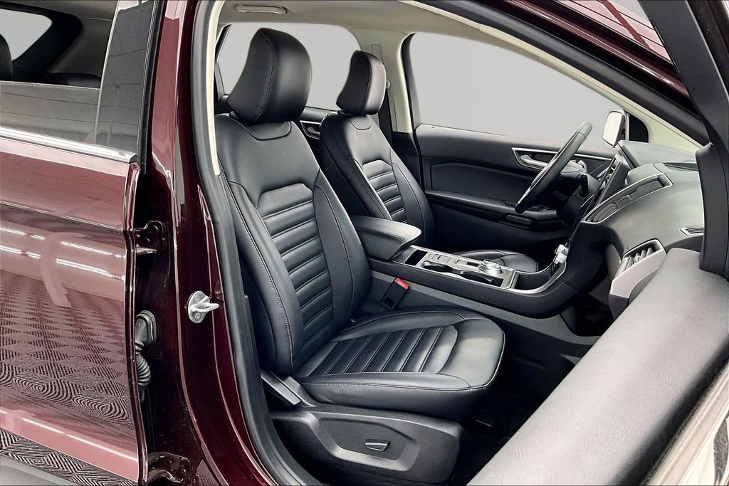 Certified 2024 Ford Edge SEL w/ Convenience Package AWD/4WD image 7