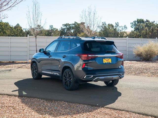 Used 2022 Kia Seltos Nightfall Edition image 8