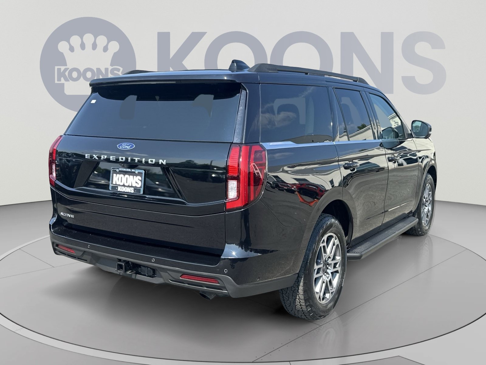 Certified 2025 Ford Expedition Active AWD/4WD image 11