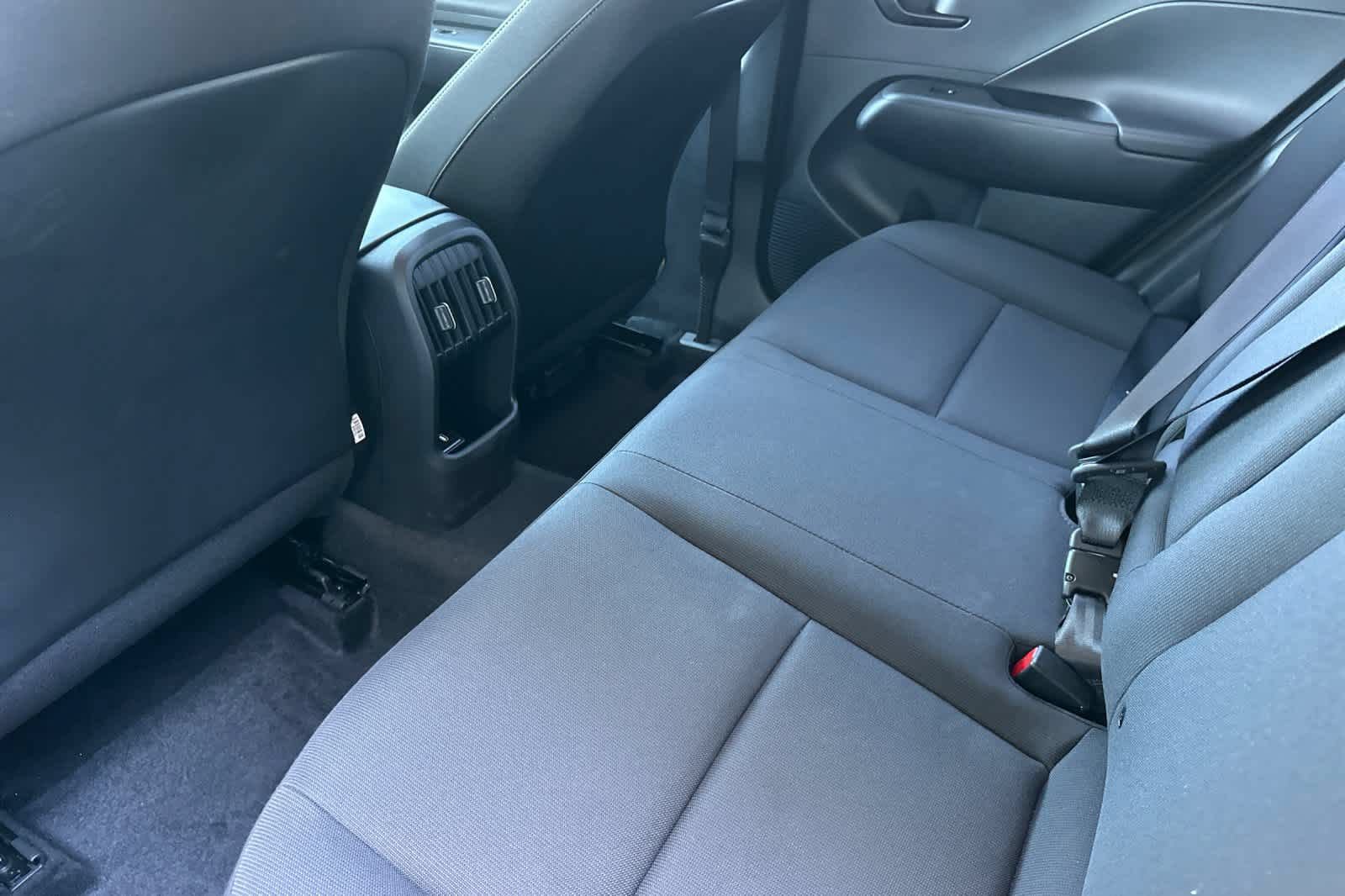 Used 2025 Hyundai Kona SEL FWD image 4