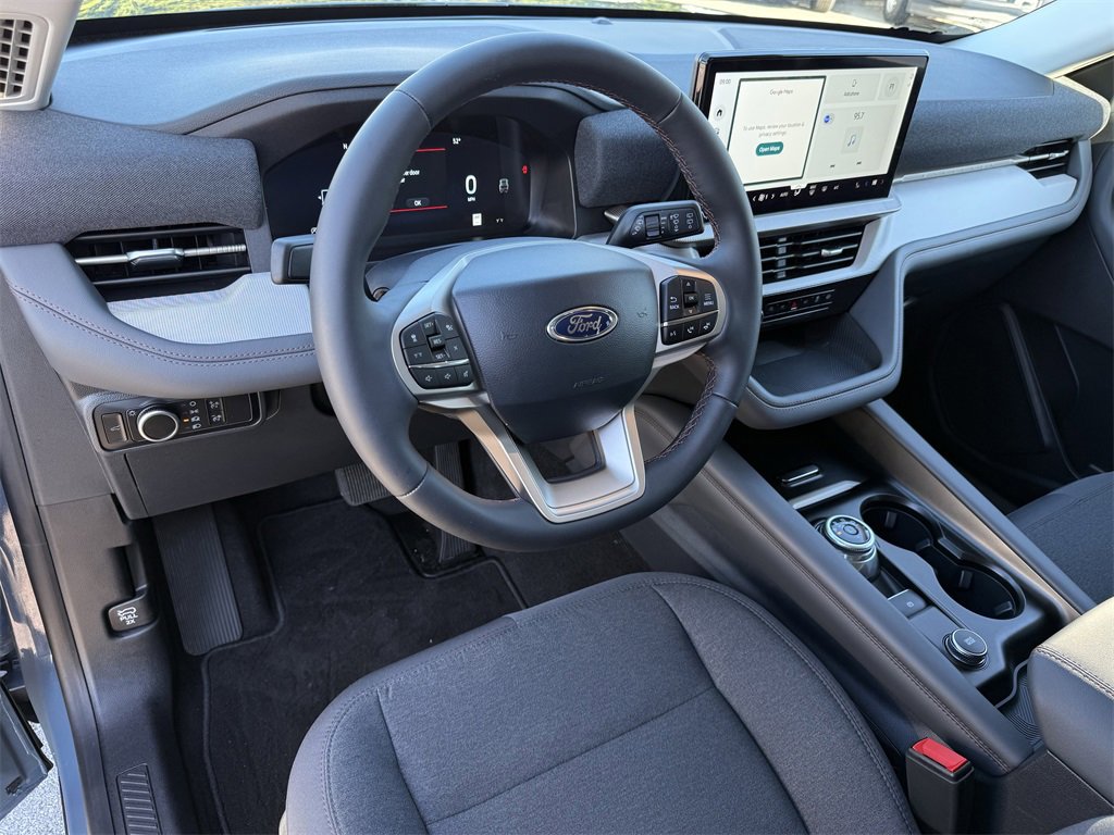 Certified 2025 Ford Explorer Active image 11