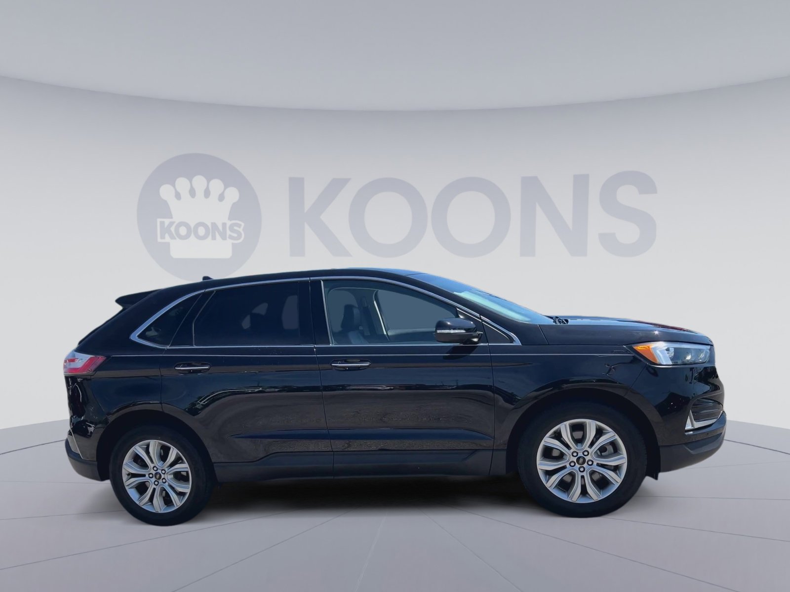 Certified 2023 Ford Edge Titanium w/ Cargo Accessory Package AWD/4WD image 2