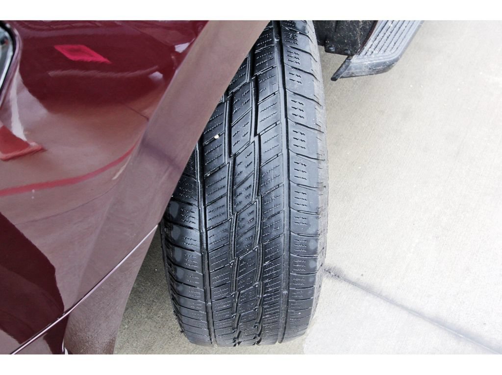 Certified 2024 Ford Expedition XLT RWD image 29