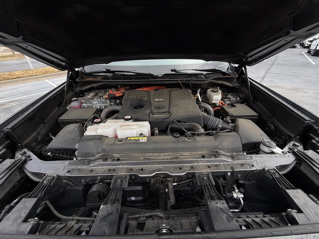 Used 2024 Toyota Sequoia Capstone image 33