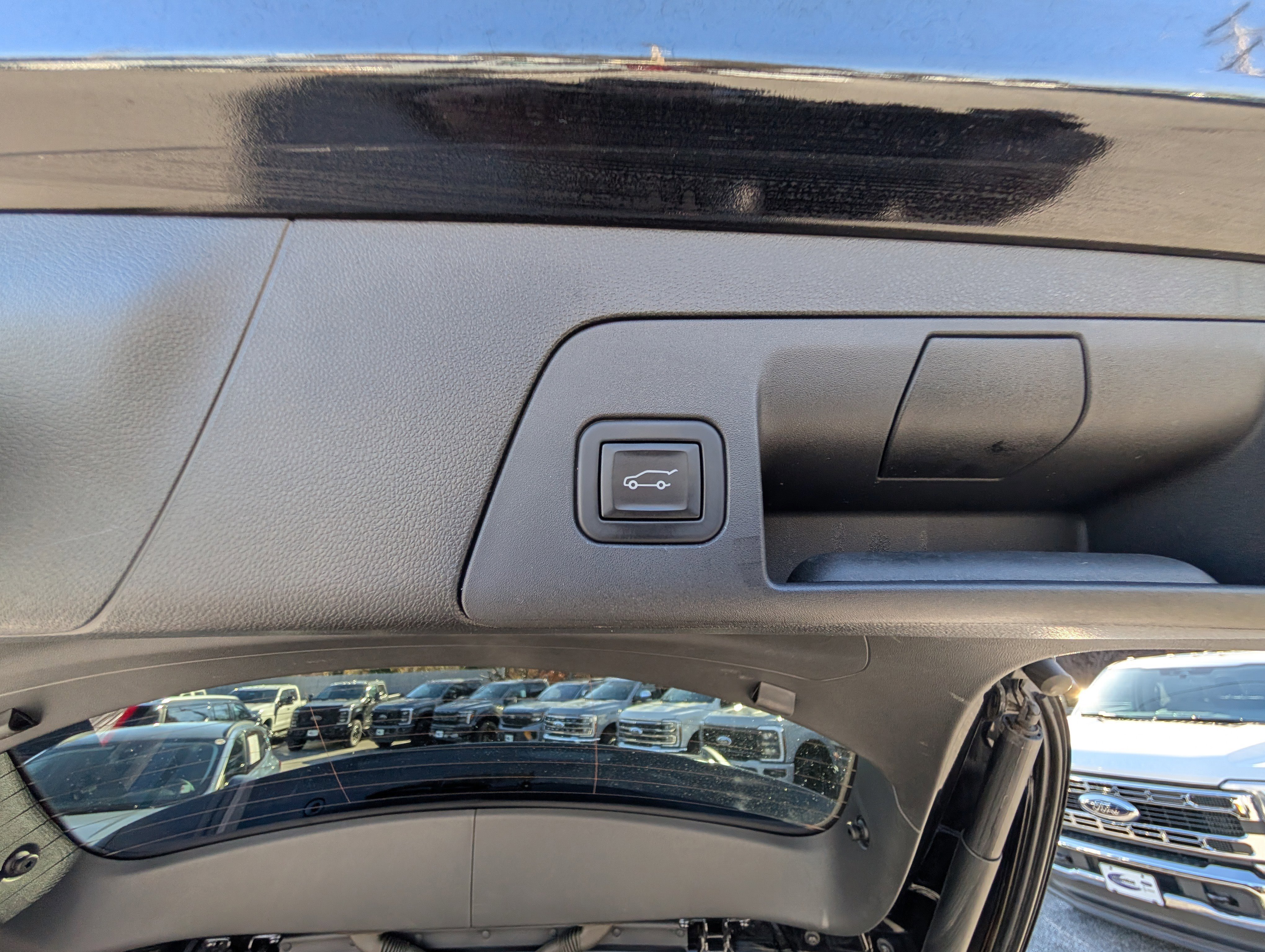 Used 2022 Buick Envision Essence w/ Technology Package I image 15