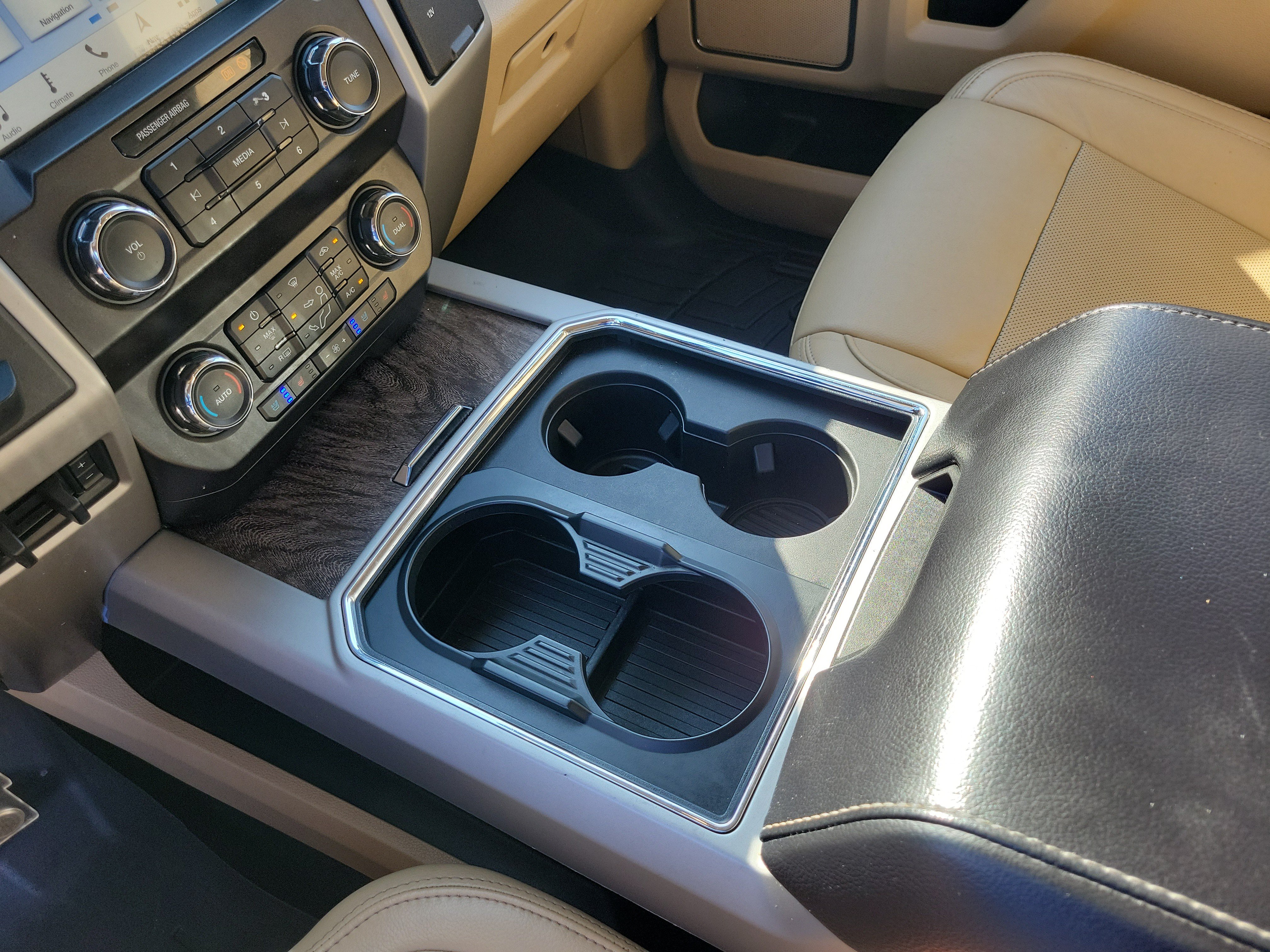 Certified 2019 Ford F250 Lariat RWD image 8