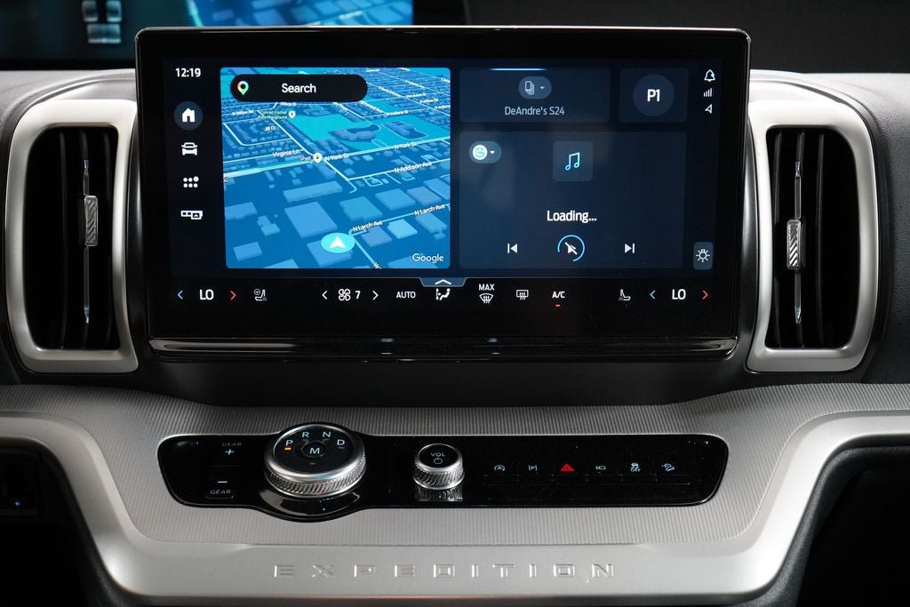 Certified 2025 Ford Expedition Active AWD/4WD image 17